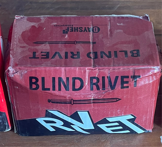 Rivet de 4 long